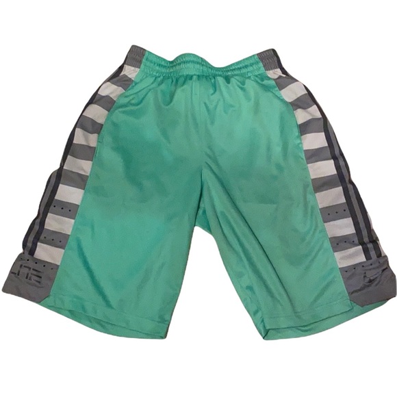 NIKE Elite Dri-fit basketball shorts. - Picture 1 of 4